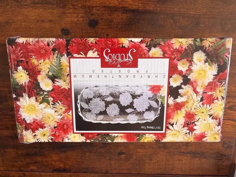 Crystal Clear Studios Chrysanthemum Frosted 15.5